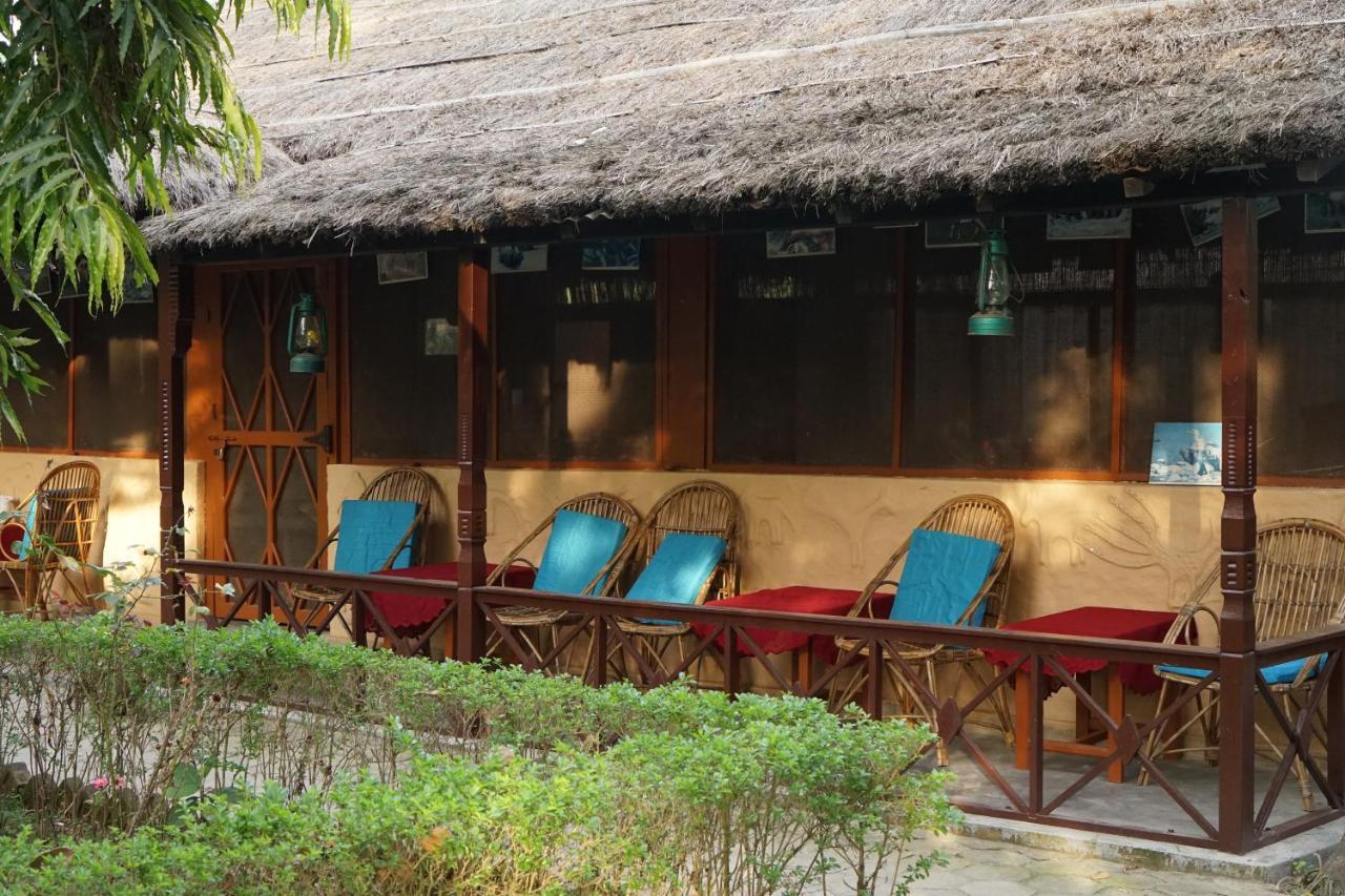 Forest Hideaway Resort Pvt Ltd Bardiya Bagian luar foto