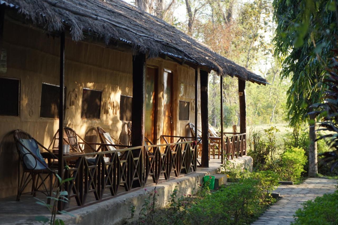 Forest Hideaway Resort Pvt Ltd Bardiya Bagian luar foto